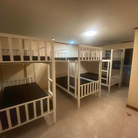 Nearthepark Backpack Hostel 2 Чиангмай Экстерьер фото