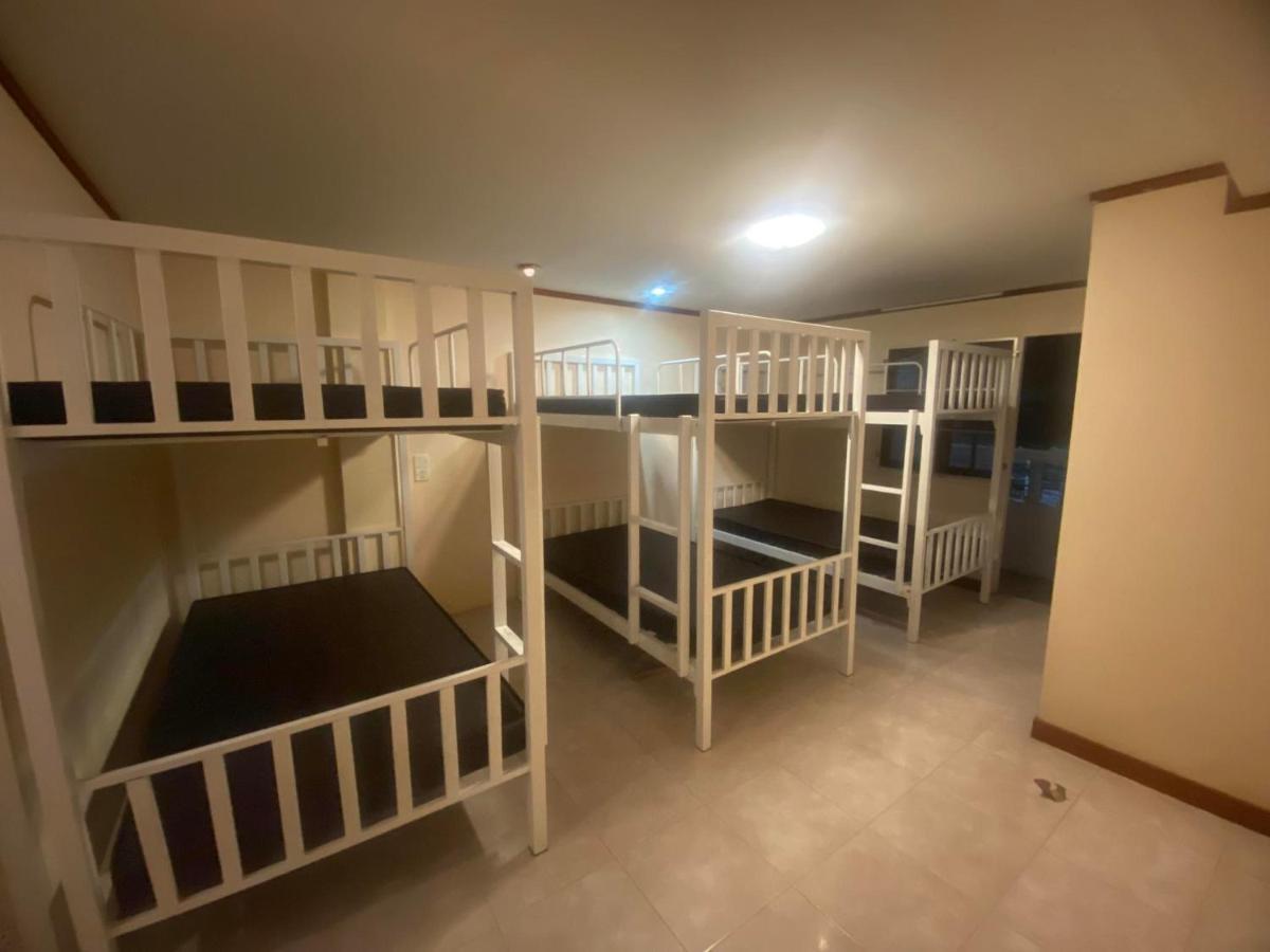 Nearthepark Backpack Hostel 2 Чиангмай Экстерьер фото